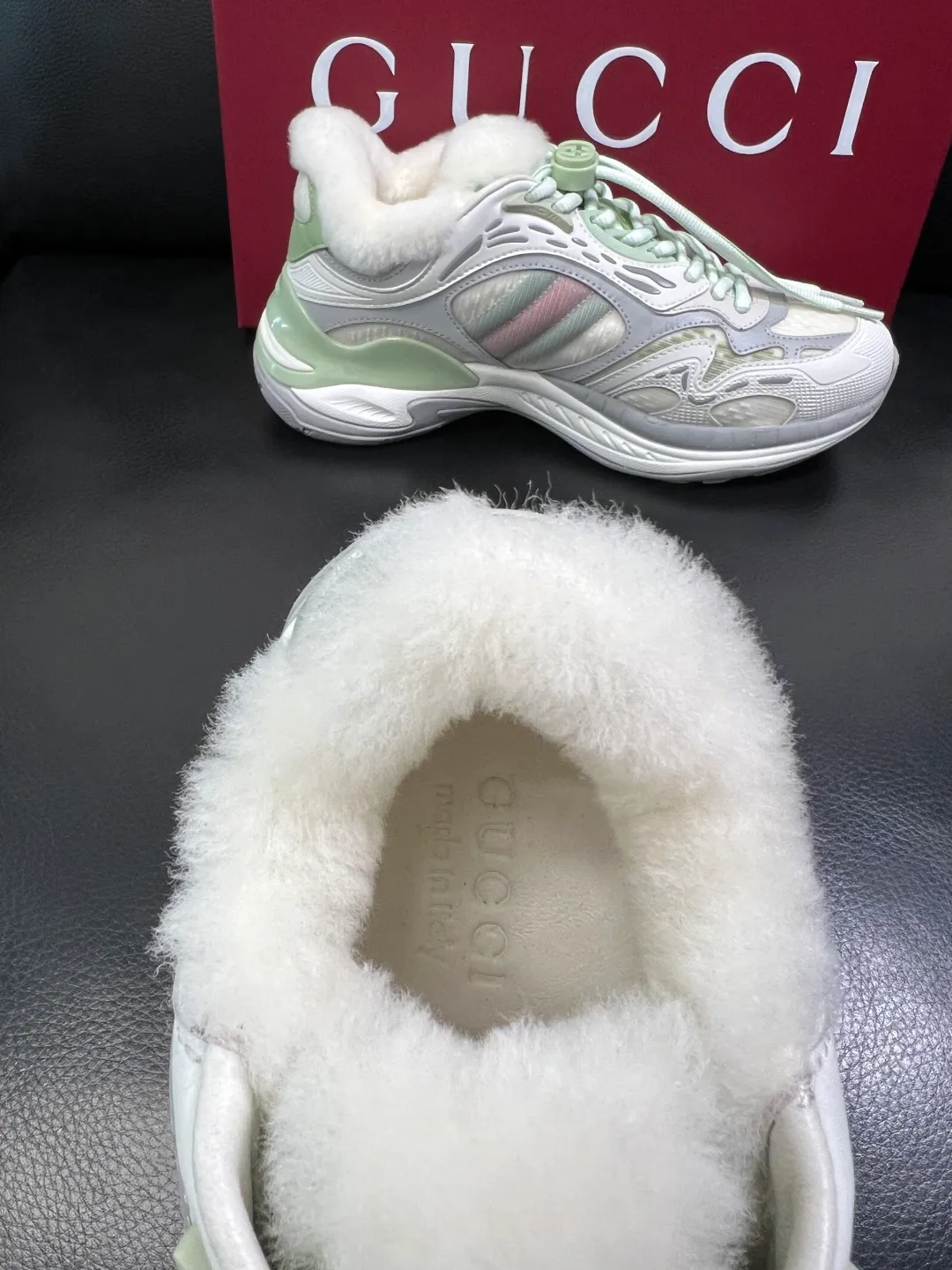 Men's shoes 💰980 Gucci high quality top crafts Gucci counter new original configuration, imported Italian cowhide fabric, imported wool lining cowhide pad, breathable and comfortable, sole: original factory special supply original sole super comfortable, original factory and single goods, welcome to compare, code number 39-44 (customized 38 45)